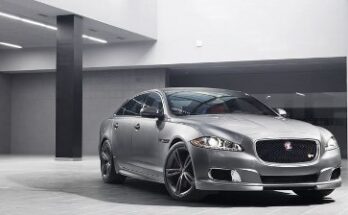 Jaguar XJR