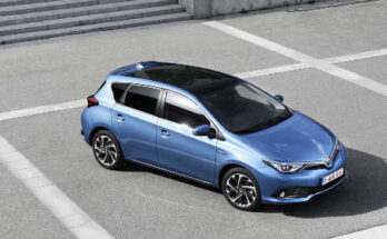 Toyota Auris Facelift 2015